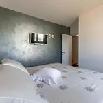 Moonstone Zadar