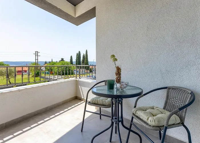 度假居 Moonstone